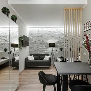 navigli-tortona-flo-apartment.it-lombardy.com/