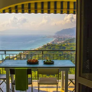 Panoramica , Lavagna Italië