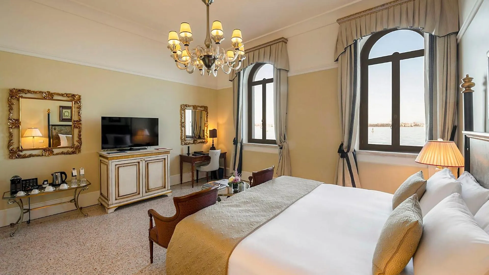 ***** Hotel San Clemente Palace, Venice - Managed By Mandarin Oriental Italy